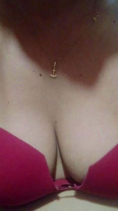 Asianbride85 live cam on Cam4