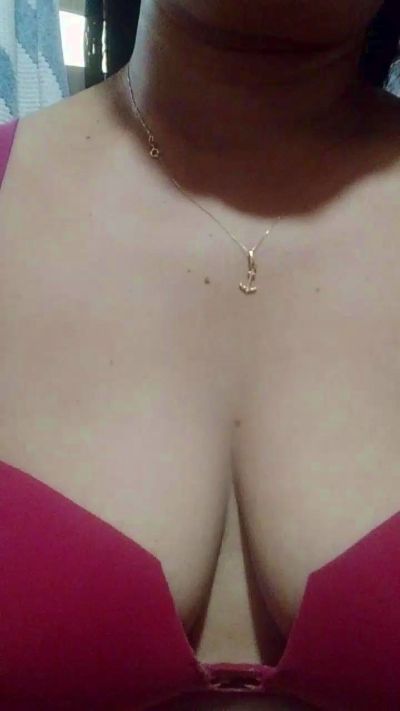 Asianbride85 live cam on Cam4
