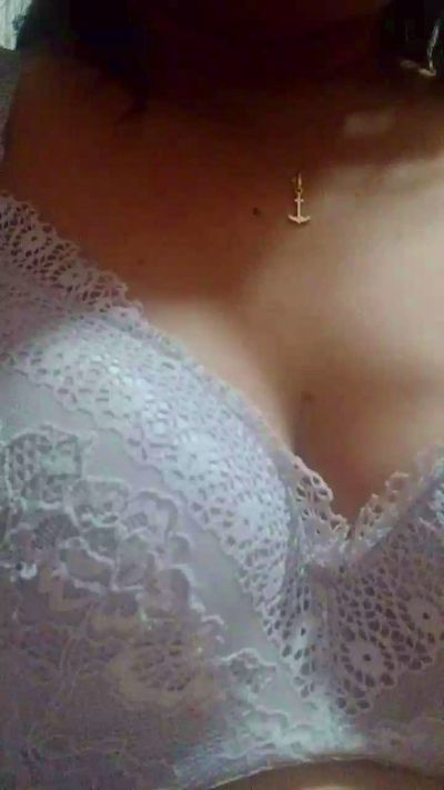 Asianbride85 live cam on Cam4