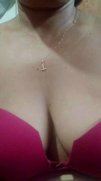 Asianbride85 live cam on Cam4