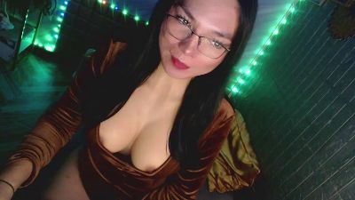 Asiandollxxx4u live cam on Cam4