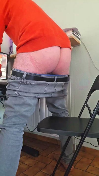 Assboy54 live cam on Cam4
