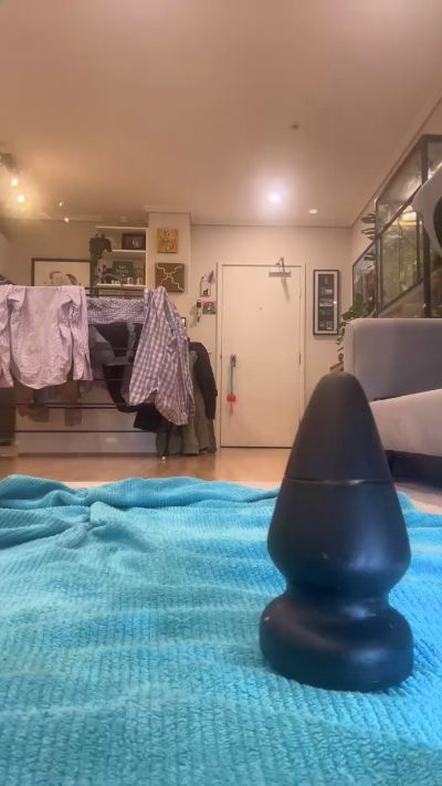 Asswhore23inch live cam on Cam4