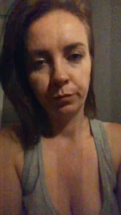 Asta875 live cam on Cam4