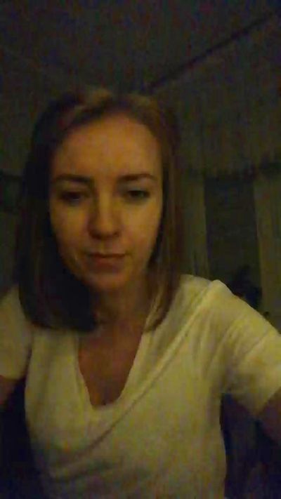 Asta875 live cam on Cam4