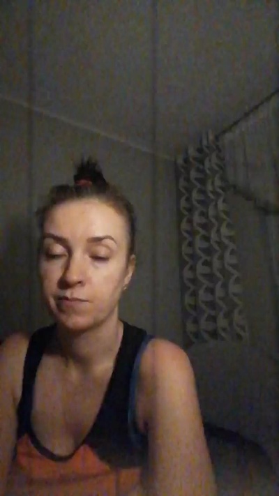 Asta875 live cam on Cam4