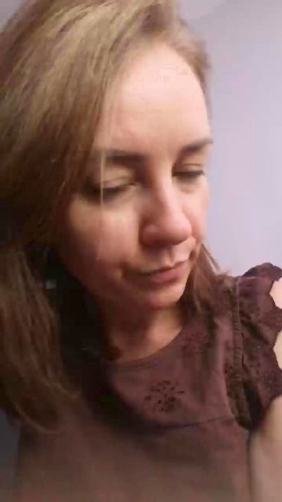 Asta875 live cam on Cam4