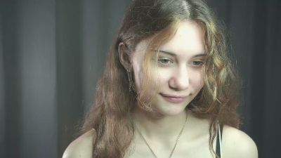 AstridAdkison live cam on Cam4