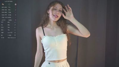 AstridAdkison live cam on Cam4