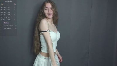 AstridAdkison live cam on Cam4