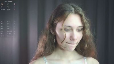 AstridAdkison live cam on Cam4