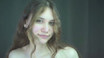 AstridAdkison live cam on Cam4