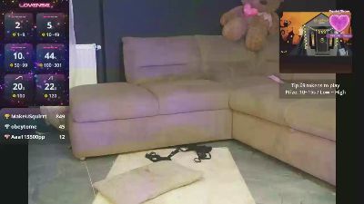 AstridJade live cam on Cam4