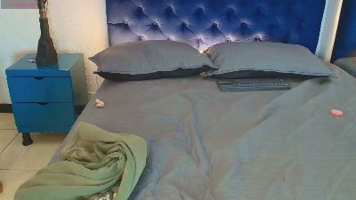 Atenea_Hott live cam on Cam4