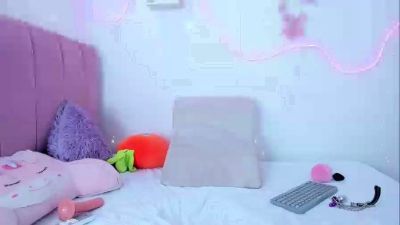 Atenea_gal live cam on Cam4