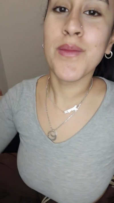 Ateneakeens6 live cam on Cam4