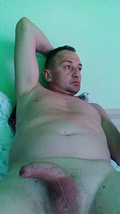 AteszM live cam on Cam4