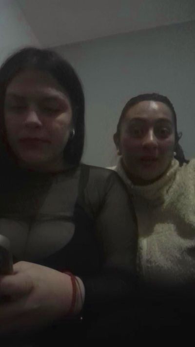 Athenea_9 live cam on Cam4