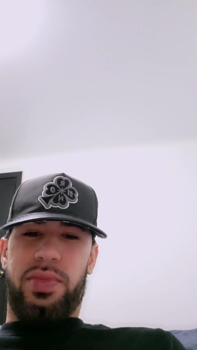 Atituderude live cam on Cam4