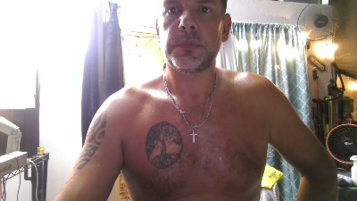 Atlbenji81 live cam on Cam4