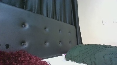 Aura_ilana live cam on Cam4