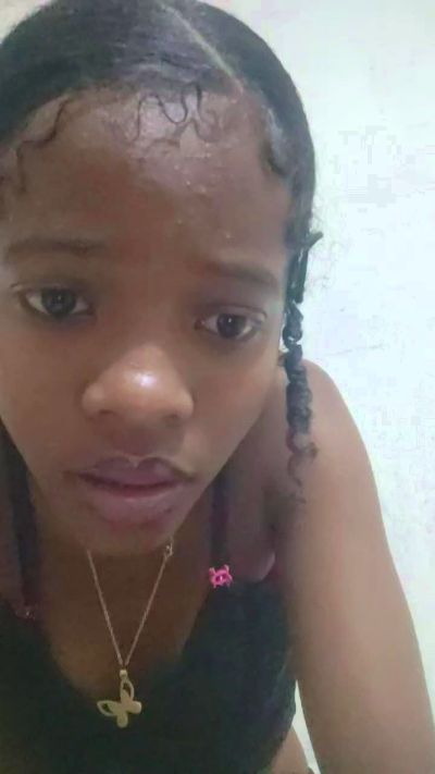 Aurealy live cam on Cam4