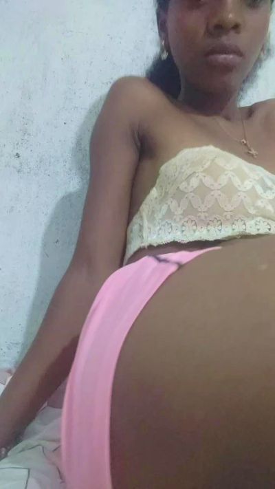 Aurealy live cam on Cam4