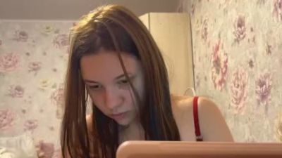 AureliaDomangue live cam on Cam4