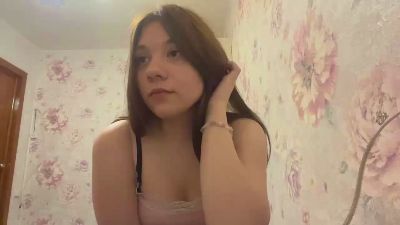 AureliaDomangue live cam on Cam4
