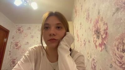 AureliaDomangue live cam on Cam4