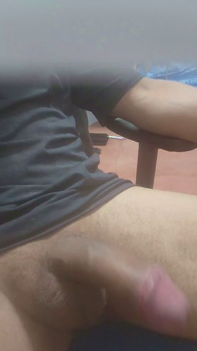Aurnegru24 live cam on Cam4