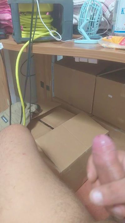 Aurnegru24 live cam on Cam4