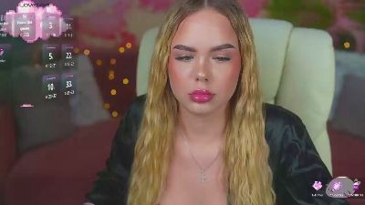 AuroraMore live cam on Cam4