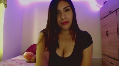 Ave_Negra_ live cam on Cam4