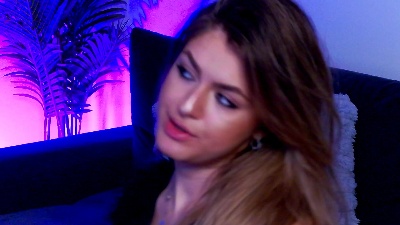 Aveenaquinn live cam on Cam4