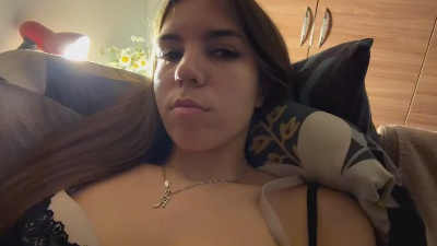 AvelinaLidster live cam on Cam4