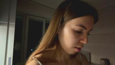 AvelinaLidster live cam on Cam4
