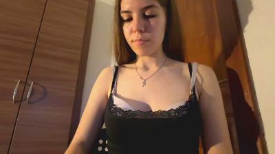 AvelinaLidster live cam on Cam4