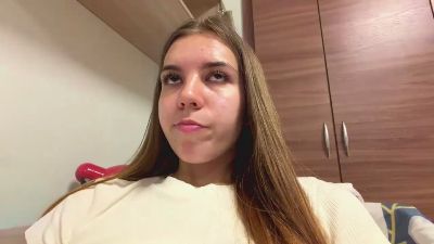 AvelinaLidster live cam on Cam4