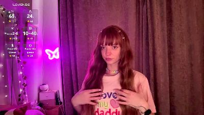 AveryAmstutz live cam on Cam4