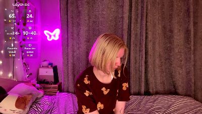 AveryAmstutz live cam on Cam4