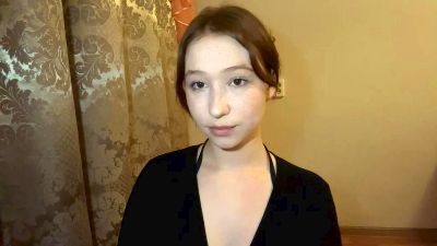 AveryBrezinski live cam on Cam4