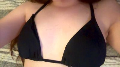 AveryBrezinski live cam on Cam4