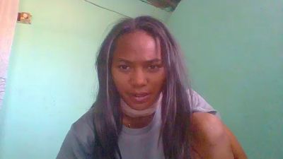 Avotra02 live cam on Cam4