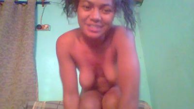 Avotra02 live cam on Cam4