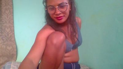 Avotra02 live cam on Cam4