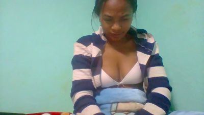 Avotra02 live cam on Cam4