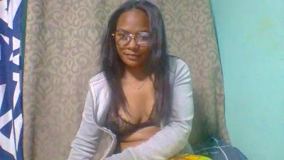 Avotra02 live cam on Cam4
