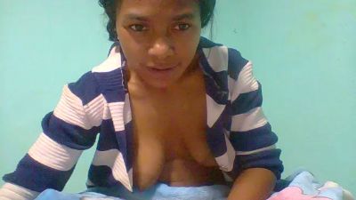 Avotra02 live cam on Cam4