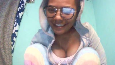 Avotra02 live cam on Cam4